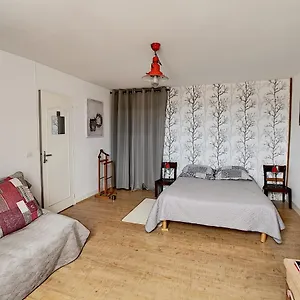  Bed and breakfast Maison De Au Pied De La Montagne Noire Francia