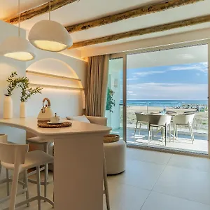 Azul , Castelldefels Hiszpania